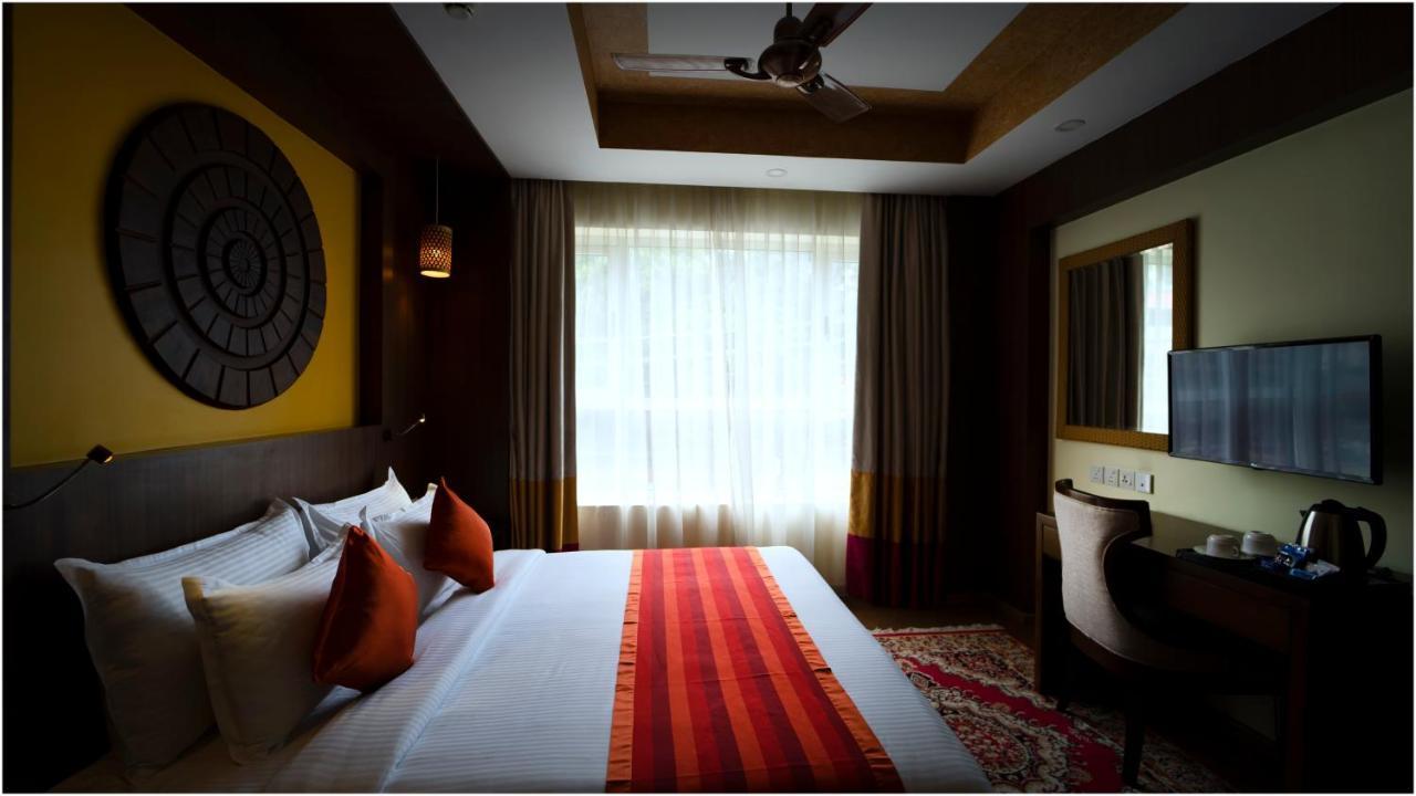 Vivin Luxury Suites Thiruvananthapuram Zewnętrze zdjęcie