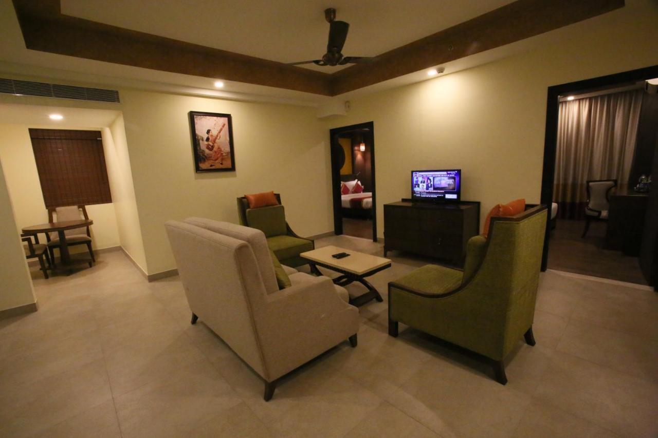 Vivin Luxury Suites Thiruvananthapuram Zewnętrze zdjęcie